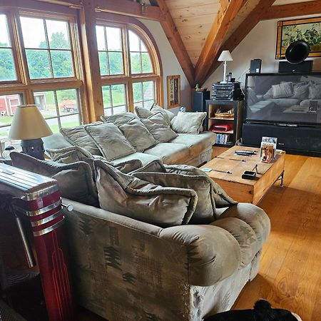 Clover Hill Farm & Country Inn Уильямстаун Экстерьер фото