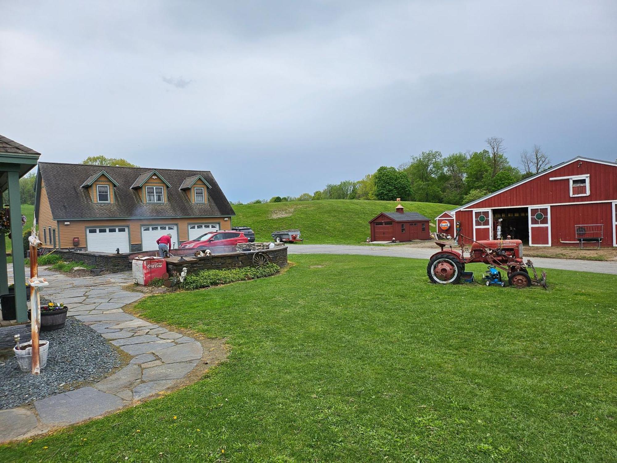 Clover Hill Farm & Country Inn Уильямстаун Экстерьер фото