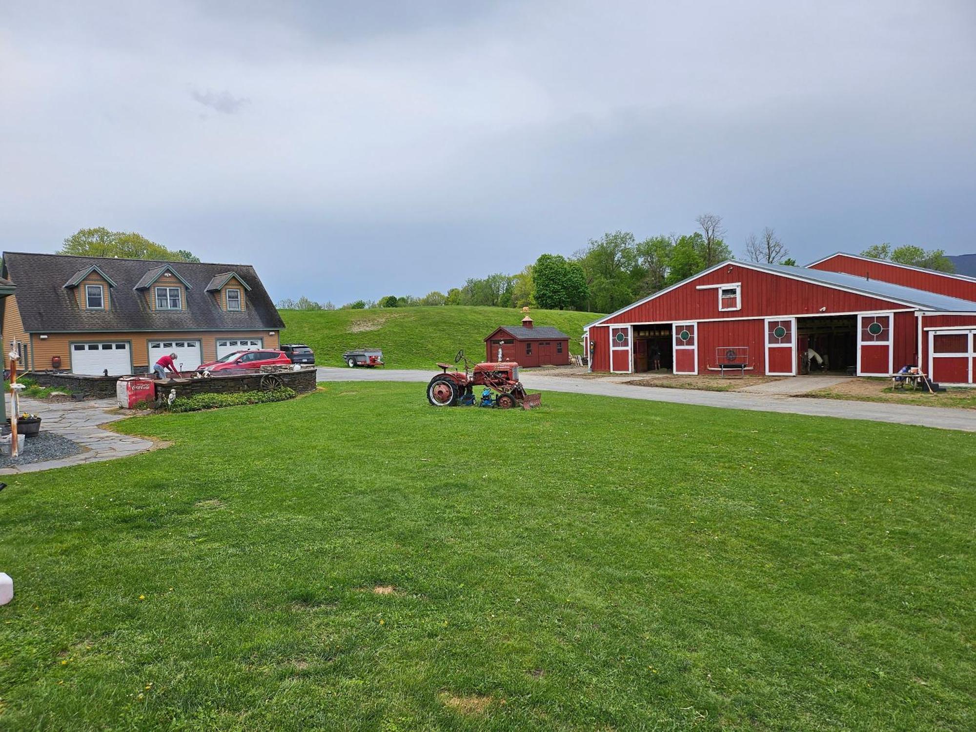 Clover Hill Farm & Country Inn Уильямстаун Экстерьер фото